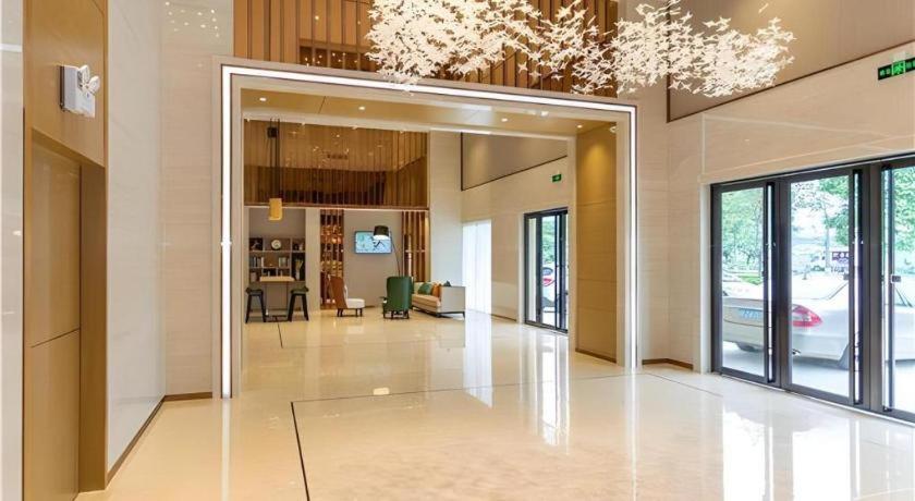 City Comfort Inn Maoming Xinyi Yudu Park Exterior photo